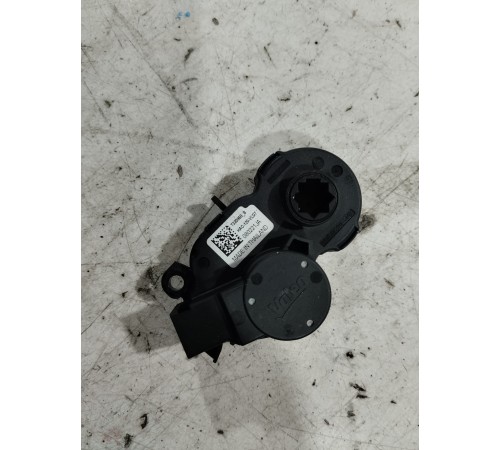 Моторчик привода заслонок отопителя