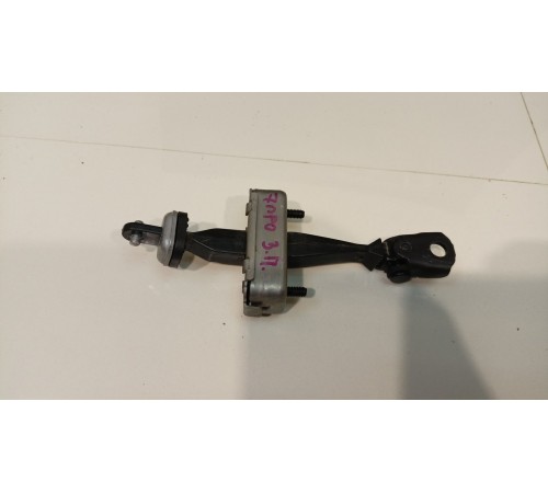 Ограничитель двери задней правой