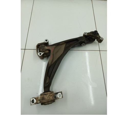 Рычаг подвески передний левый