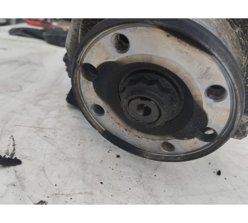 Редуктор передний