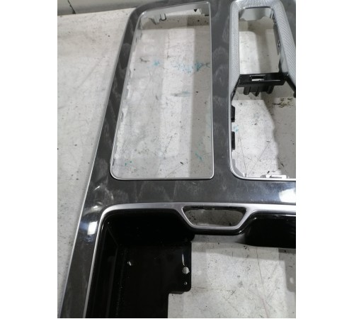 Накладка центральной консоли декоративная