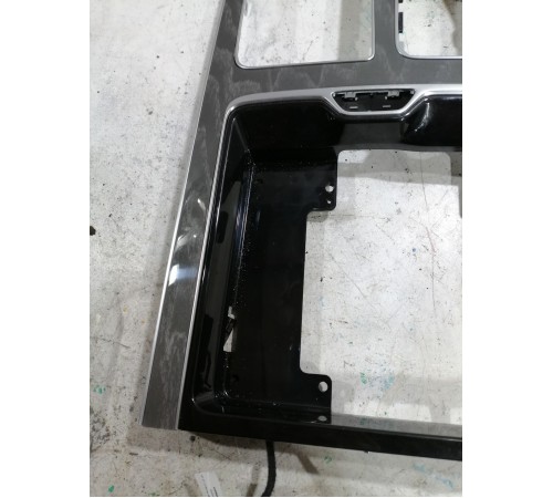 Накладка центральной консоли декоративная