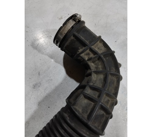 Патрубок воздушного фильтра