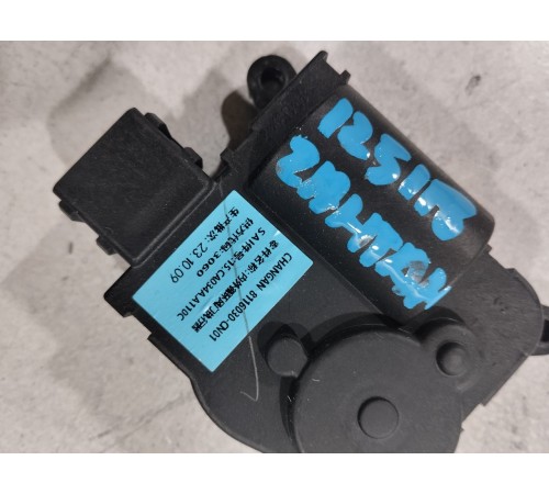 Моторчик привода заслонок отопителя