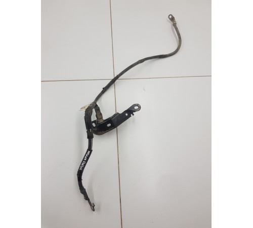 Клемма аккумулятора (минус)