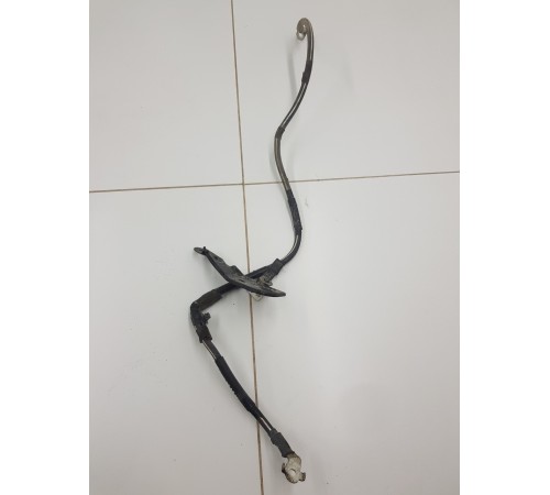 Клемма аккумулятора (минус)