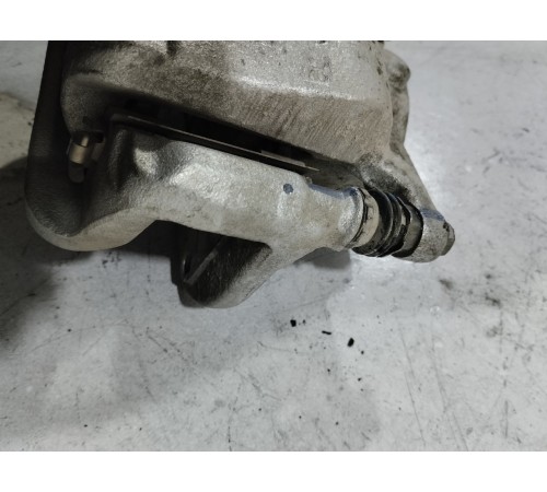 Суппорт тормозной передний правый