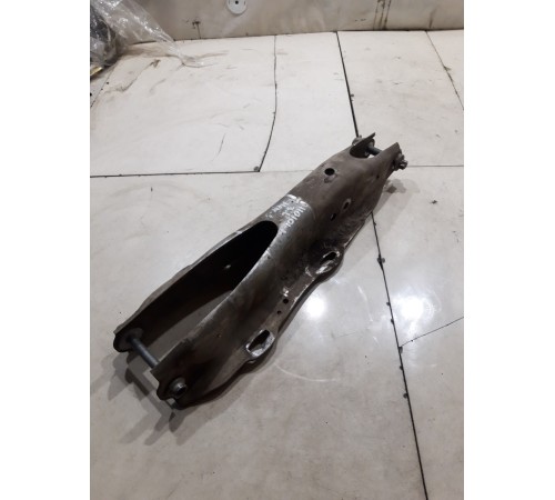 Рычаг подвески(задний левый)