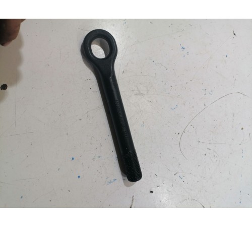 Крюк буксировочный