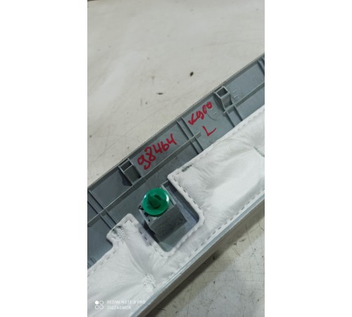 Обшивка стойки лобового стекла(левая)