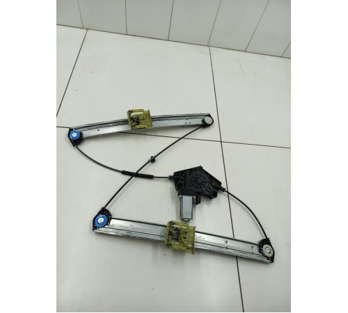 Стеклоподъемник двери передний левый