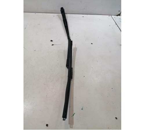 Поводок стеклоочистителя правый, пассажирский