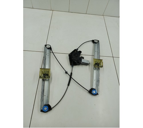 Стеклоподъемник двери передний левый