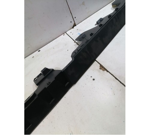 Обшивка салона задняя левая