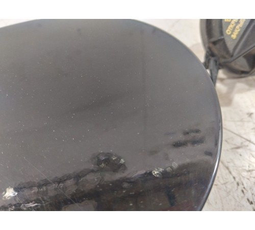 Лючок бензобака с крышкой