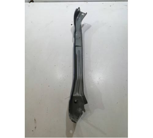 Кронштейн передней панели левый