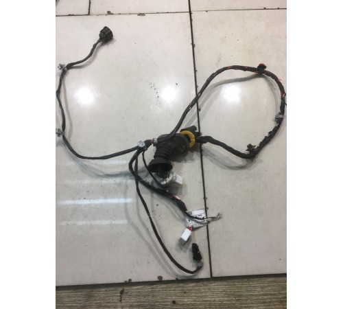 Электропроводка двери (задняя, левая)