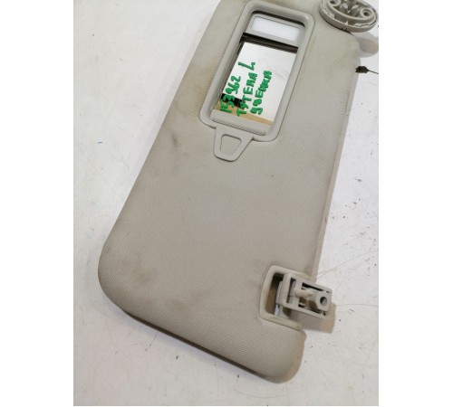 Козырёк левый