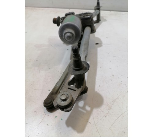 Трапеция стеклоочистителя в сборе