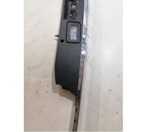 Накладка крышки багажника ( молдинг )