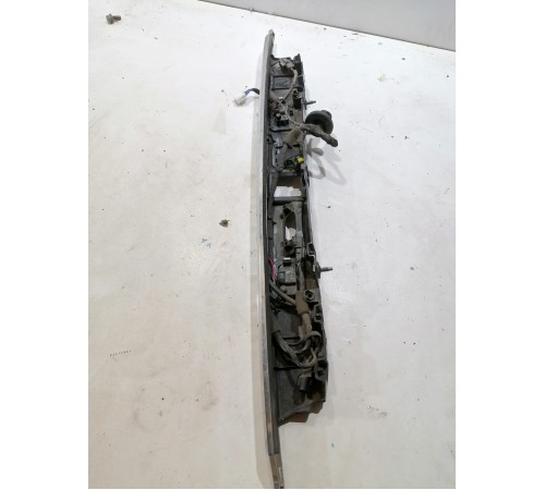 Накладка крышки багажника ( молдинг )