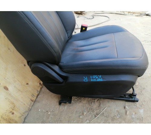 Сиденье переднее правое