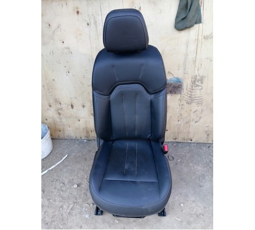 Сиденье переднее правое