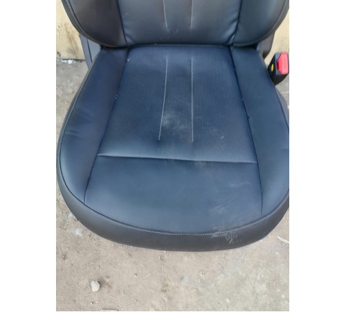 Сиденье переднее правое