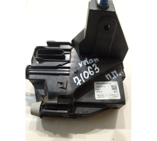 Замок двери (передний, правый)