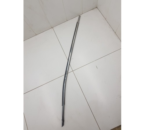 Уплотнитель стекла передний правый внешний