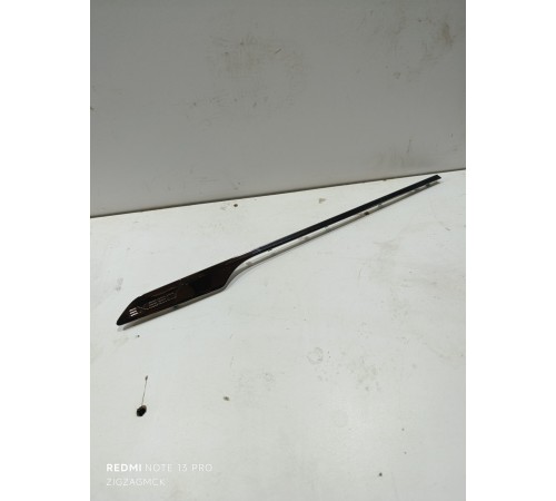 Накладка обшивки двери передняя левая