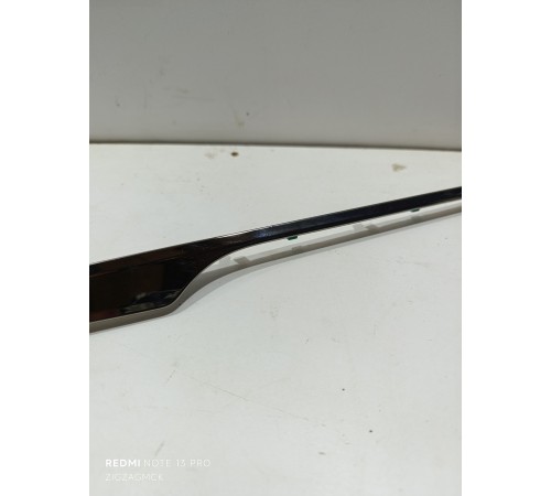 Накладка обшивки двери передняя левая