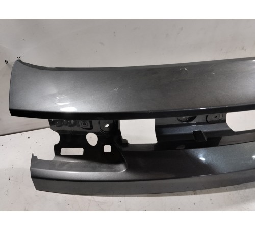 Накладка крышки двери багажника