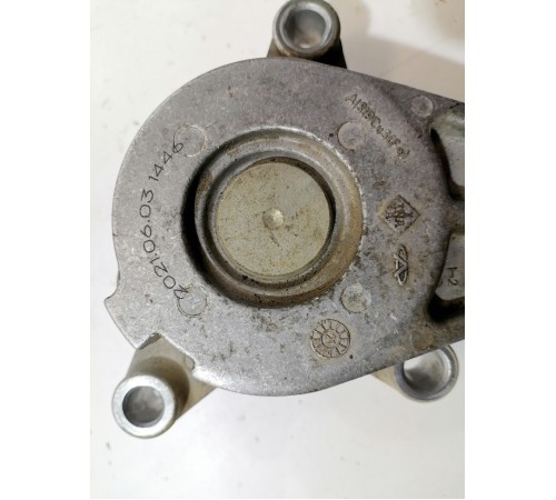 Ролик натяжитель приводного ремня