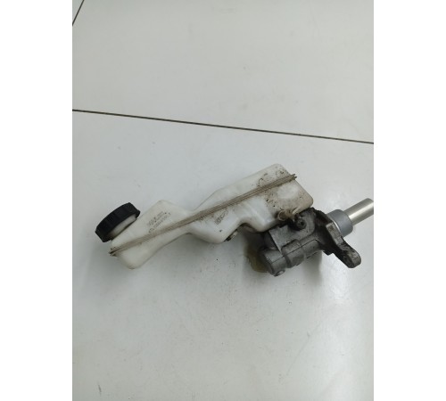 Главный тормозной цилиндр в сборе