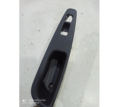 Накладка обшивки двери (задняя правая)