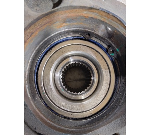 Ступица передняя правая