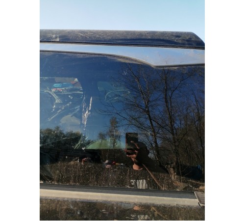 Стекло заднее левое,глухое