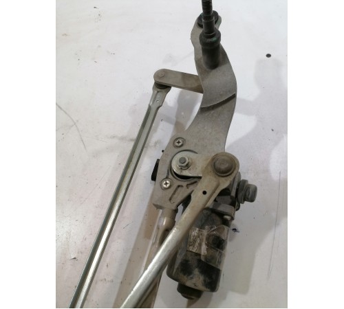 Трапеция стеклоочистителей в сборе