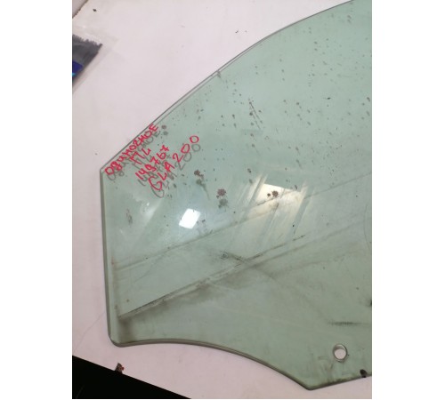 Стекло двери переднее левое