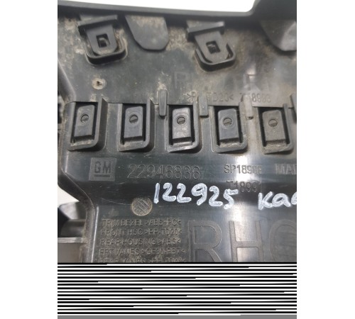 Воздушный дефлектор передний правый