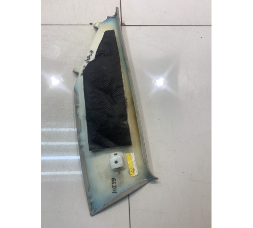 Обшивка стойки (задняя, правая, верхняя)