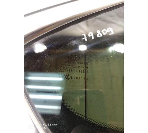 Глухое стекло(заднее правое)