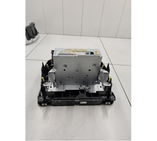 Магнитола (мультимедиа)