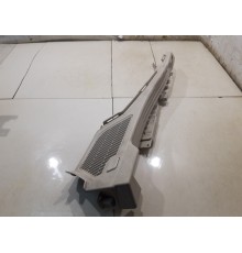 Обшивка багажника (правая верхняя)