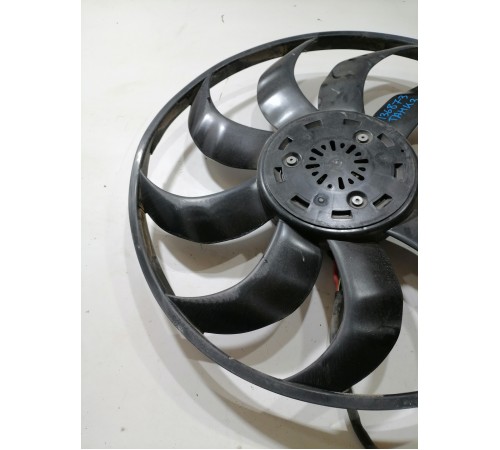 Вентилятор охлаждения двигателя