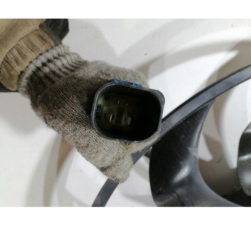 Вентилятор охлаждения двигателя