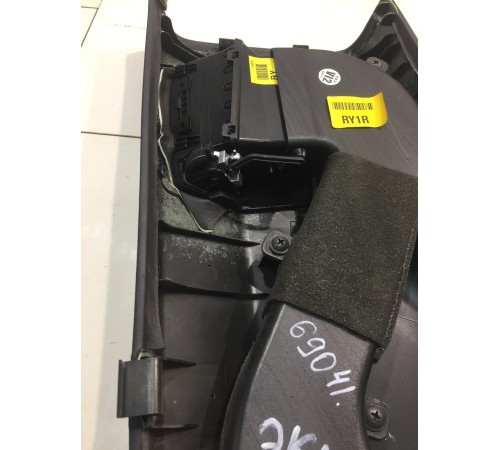 Обшивка стойки (нижняя, правая)