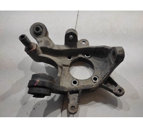 Поворотный кулак (задний, правый)