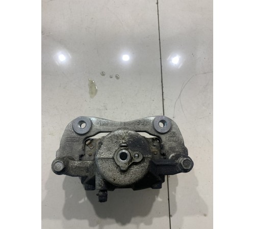 Суппорт(передний правый)